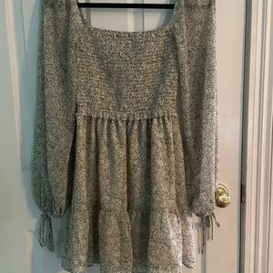 Womens (S) Dynamite floral dress